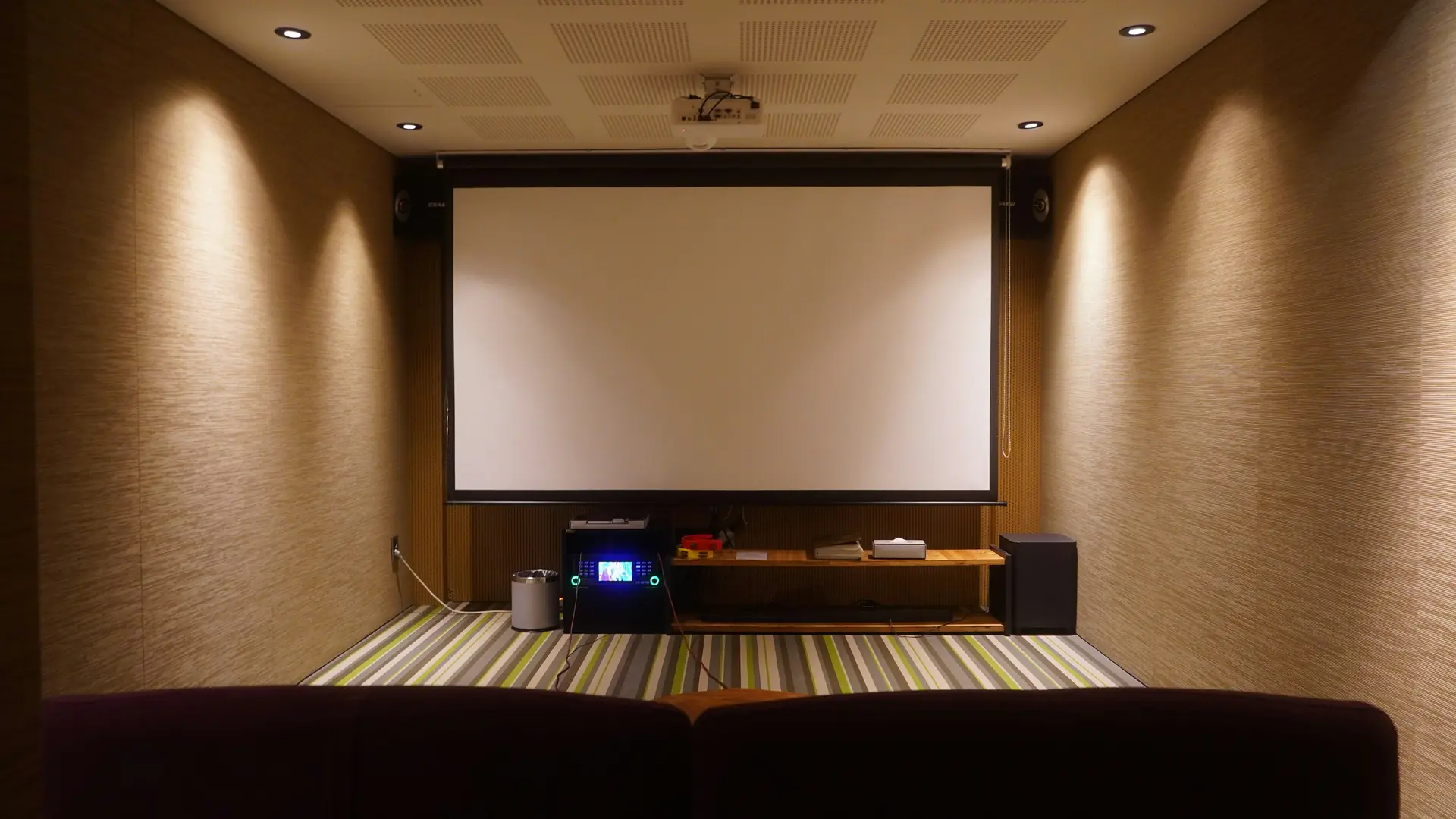 Cinema band banner